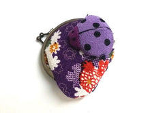 Floral Coin Purse with Attachment Design